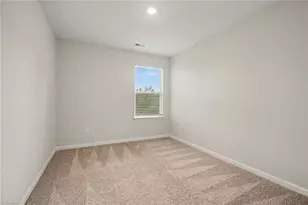 3813 Buckskin Wy, Greensboro, NC 27405 - Photo 9