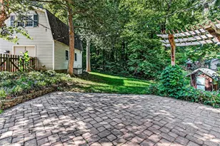 907 Bearhollow Rd, Greensboro, NC 27410 - Photo 37
