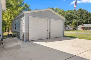 914 Ferndale Dr, Thomasville, NC 27360 - Photo 31