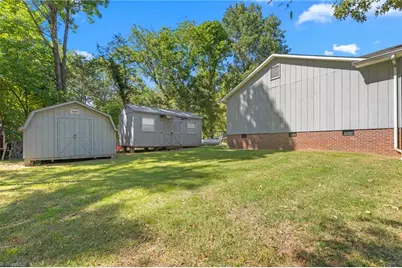 914 Ferndale Drive, Thomasville, NC 27360 - Photo 29