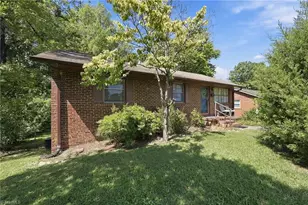 414 Tryon St, Burlington, NC 27217 - Photo 1