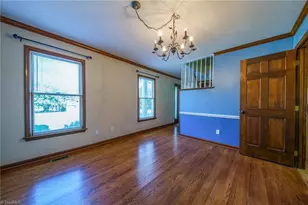 5917 Hickory Grove Rd, Greensboro, NC 27409 - Photo 13