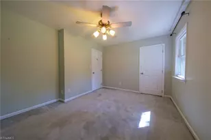 5917 Hickory Grove Rd, Greensboro, NC 27409 - Photo 21