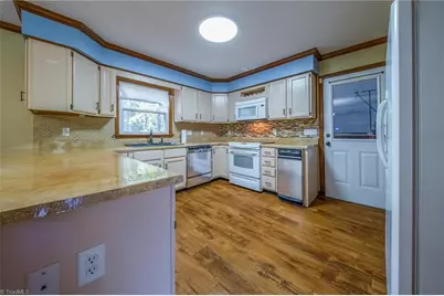 5917 Hickory Grove Road, Greensboro, NC 27409 - Photo 11