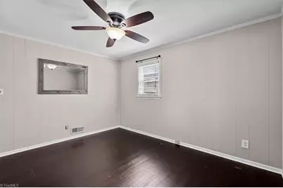 110 Mayflower Drive, Greensboro, NC 27403 - Photo 23