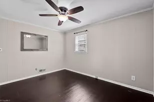 110 Mayflower Dr, Greensboro, NC 27403 - Photo 23