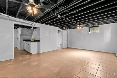 110 Mayflower Drive, Greensboro, NC 27403 - Photo 37