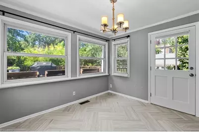 110 Mayflower Drive, Greensboro, NC 27403 - Photo 15