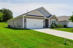664 Starfall Rd, Graham, NC 27253 - Photo 3