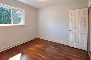 1013 Frank St, Mount Airy, NC 27030 - Photo 5