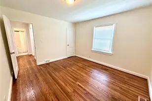 2735 Stratford Dr, Greensboro, NC 27408 - Photo 19
