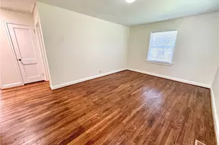 2735 Stratford Dr, Greensboro, NC 27408 - Photo 3