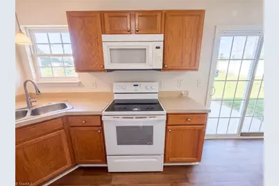 6008 White Chapel Way, Greensboro, NC 27405 - Photo 15