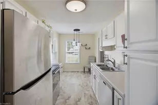 505 Carrington Ln, Thomasville, NC 27360 - Photo 11