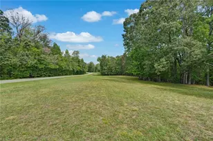 1203 Brooks Rd, Reidsville, NC 27320 - Photo 5