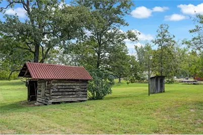 1203 Brooks Road, Reidsville, NC 27320 - Photo 43
