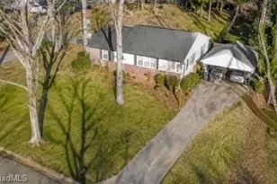 3608 Wilshire Dr, Greensboro, NC 27408 - Photo 5