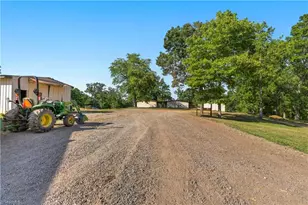 638 Pineville Rd, Mocksville, NC 27028 - Photo 21