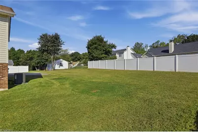 3709 Signet Drive, Winston-Salem, NC 27101 - Photo 25