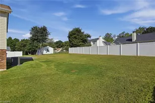 3709 Signet Dr, Winston-Salem, NC 27101 - Photo 25