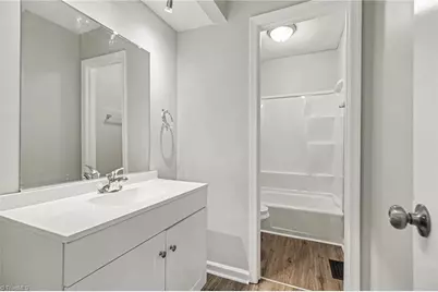 203 Cheltenham Drive, Winston-Salem, NC 27103 - Photo 13