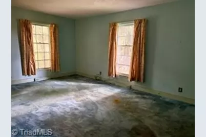 328 Robin Road, Mount Airy, NC 27030 - Photo 11