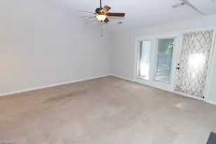 1404 Grantland Pl, Greensboro, NC 27410 - Photo 15