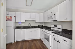 1330 Bayswater Dr, High Point, NC 27265 - Photo 15