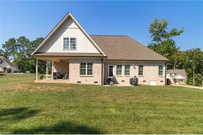 428 Wentworth Drive, Winston-Salem, NC 27107 - Photo 39