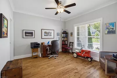 428 Wentworth Drive, Winston-Salem, NC 27107 - Photo 7