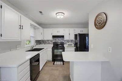 1717 Hannaford Road, Greensboro, NC 27401 - Photo 11