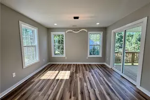 2934 S Stratford Rd, Winston-Salem, NC 27103 - Photo 9