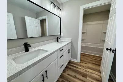 2934 S Stratford Road, Winston-Salem, NC 27103 - Photo 17