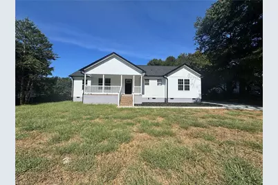 2934 S Stratford Road, Winston-Salem, NC 27103 - Photo 1