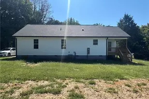 2934 S Stratford Rd, Winston-Salem, NC 27103 - Photo 23