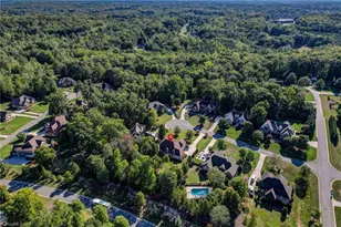 8105 Rogers Ct, Greensboro, NC 27455 - Photo 39