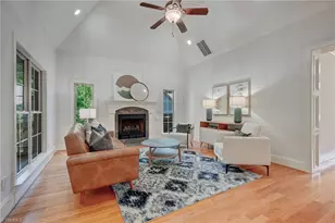 8105 Rogers Ct, Greensboro, NC 27455 - Photo 7