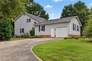 3700 Tattershall Dr, Greensboro, NC 27410 - Photo 3