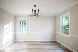 4302 Oak Hollow Dr, High Point, NC 27265 - Photo 9
