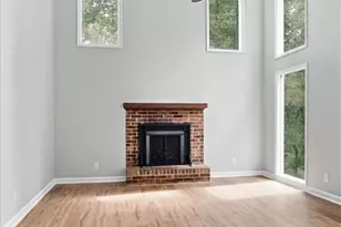 2409 Shelia Dr, Greensboro, NC 27406 - Photo 7