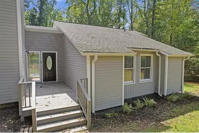 2409 Shelia Drive, Greensboro, NC 27406 - Photo 3