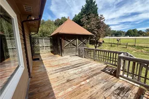196 Lewis Fork Dr, Wilkesboro, NC 28697 - Photo 35