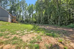 406 Grant St, Yadkinville, NC 27055 - Photo 17
