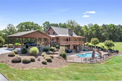 151 Farm Side Lane, Pilot Mountain, NC 27041 - Photo 5