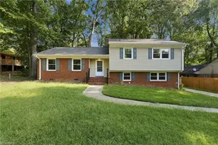 3514 Fox Pl, Greensboro, NC 27408 - Photo 3