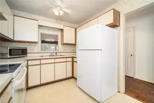 1447 Grantland Pl, Greensboro, NC 27410 - Photo 7