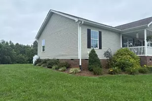 1017 Mt Zion Rd, Pinnacle, NC 27043 - Photo 49