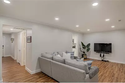4010 Huntingreen Lane #D, Winston-Salem, NC 27106 - Photo 15