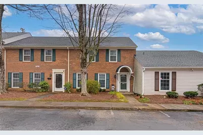 4010 Huntingreen Lane #D, Winston-Salem, NC 27106 - Photo 3