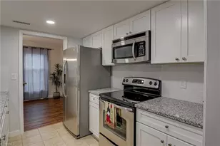 4010 Huntingreen Ln, Winston-Salem, NC 27106 - Photo 11